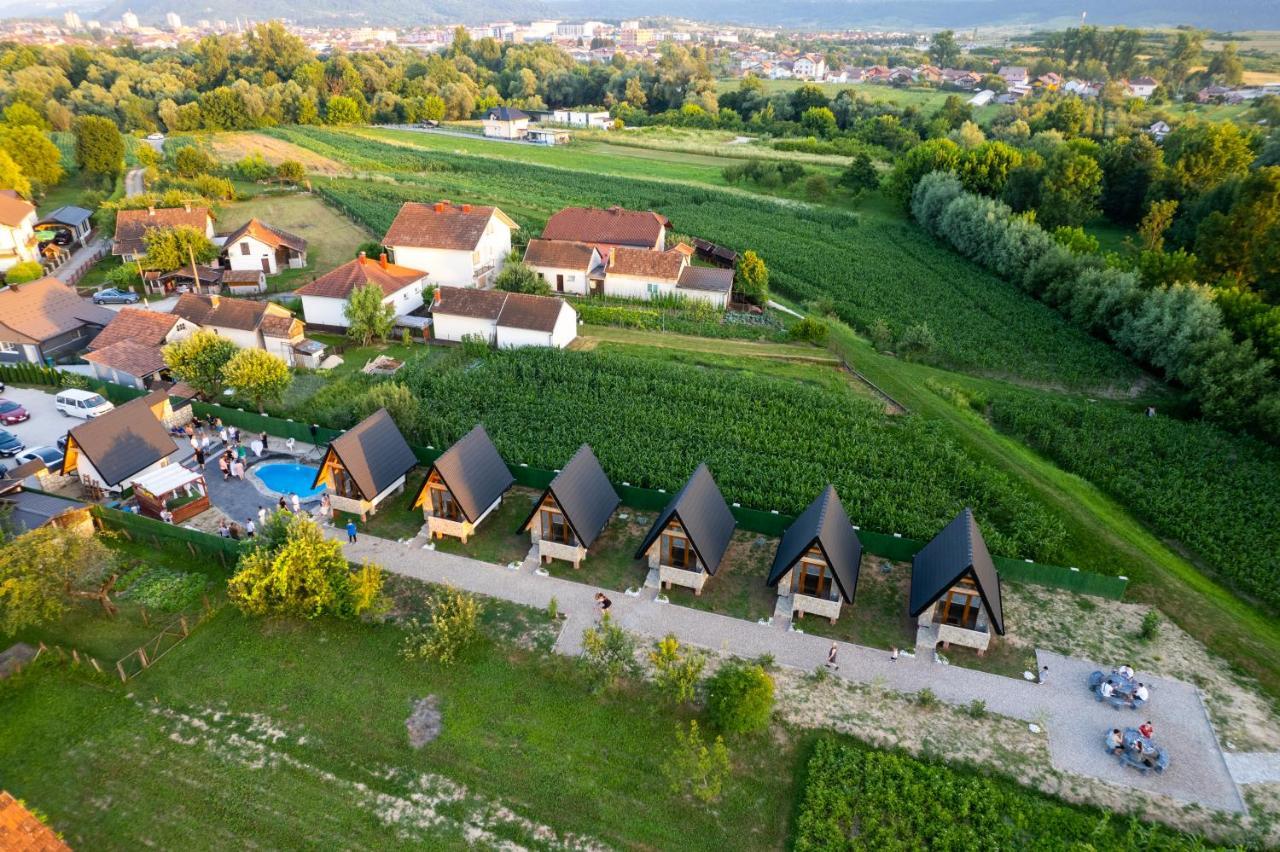 Resort La Familia بيهاتش المظهر الخارجي الصورة